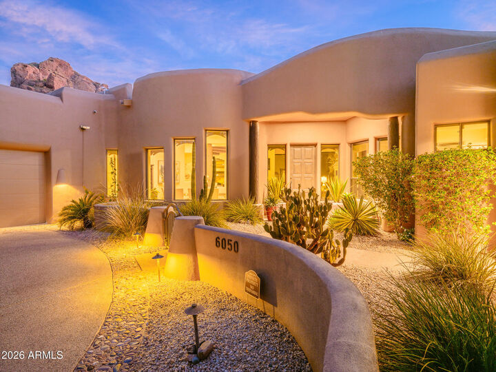 Property Photo:  6050 N 52nd Place  AZ 85253 