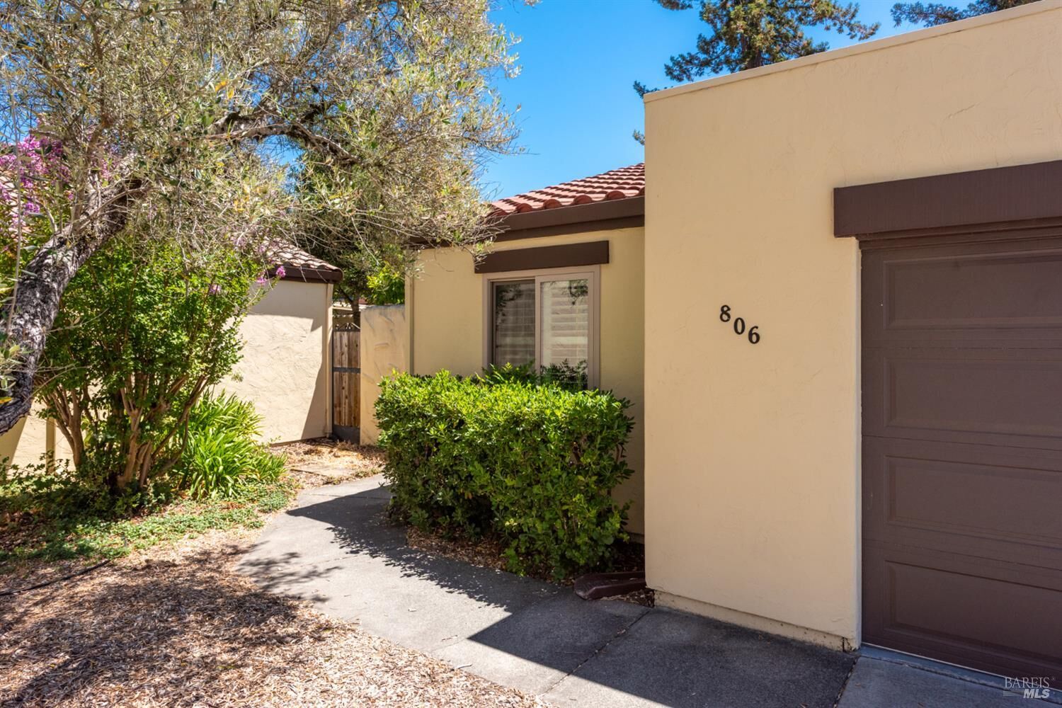 Property Photo:  806 Shady Oak Drive  CA 95404 