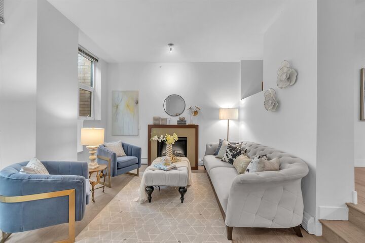 Property Photo: 164 W 13th Street BC V7M 1N6
