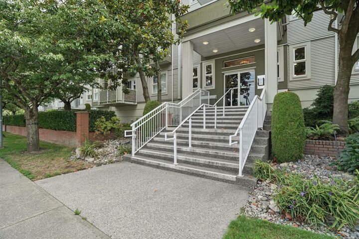 Property Photo: 4728 53 Street 308 BC V4K 2Z1