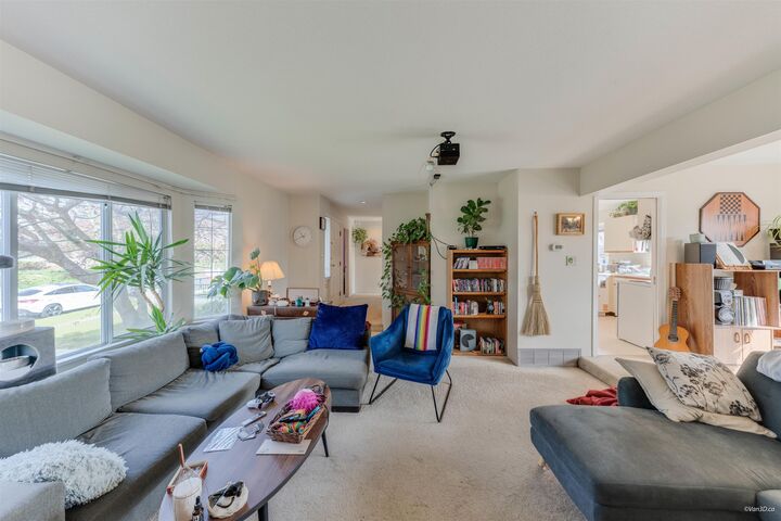 Property Photo: 5592 Elizabeth Street BC V5Y 3J9