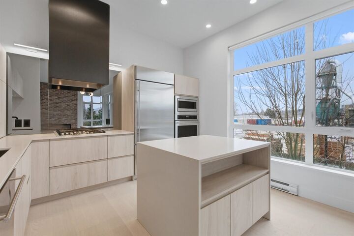 Property Photo:  300 Salter Street 205  BC V3M 0L9 