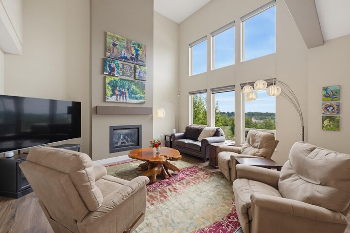 Property Photo: 3167 Lukiv Terrace BC V2S 0E5