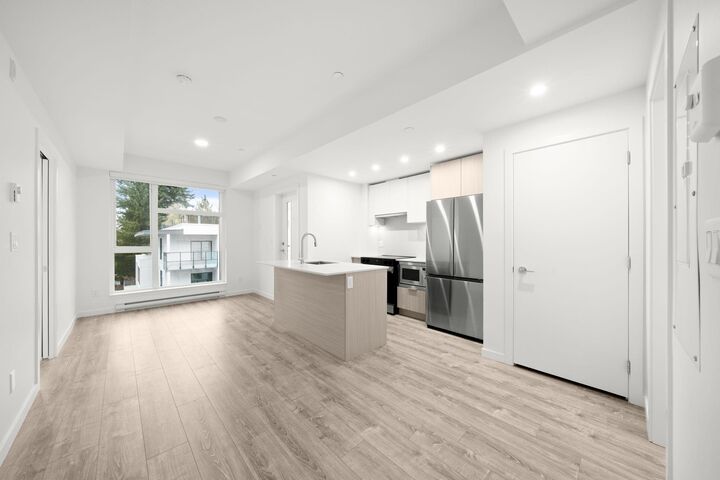 Property Photo: 10828 139A Street 420 BC V3R 0H3