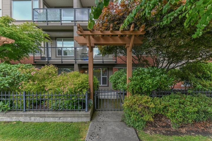 Property Photo: 33539 Holland Avenue 114 BC V2S 0C6