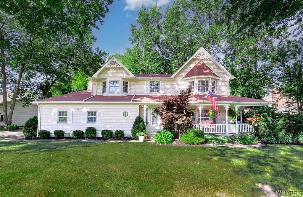 Property Photo: 110 Parkview Drive NY 14072
