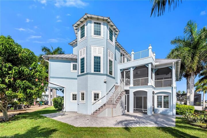 Property Photo:  167 San Salvador St  FL 34113 