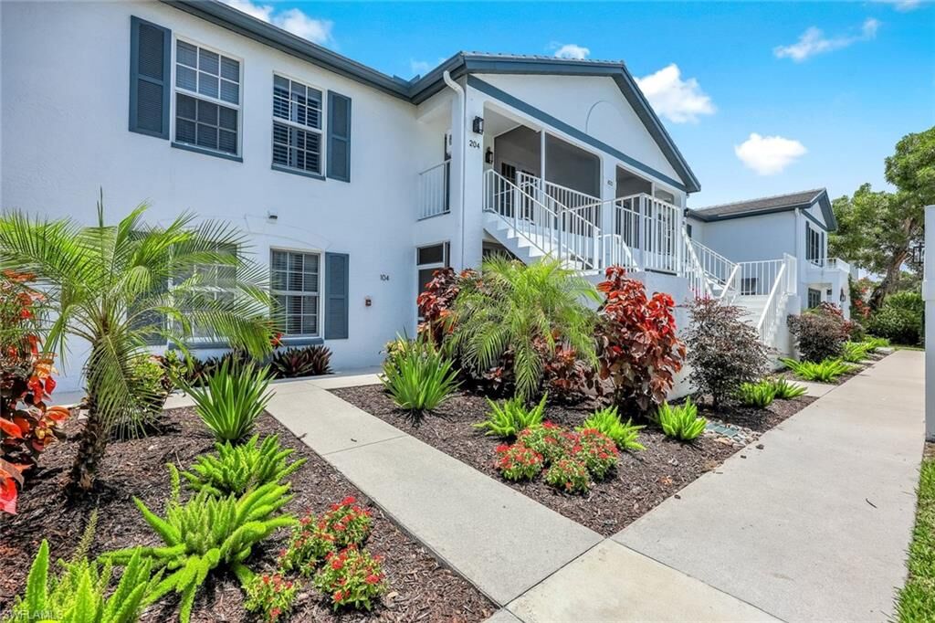 Property Photo: 832 Tanbark Dr 104 FL 34108