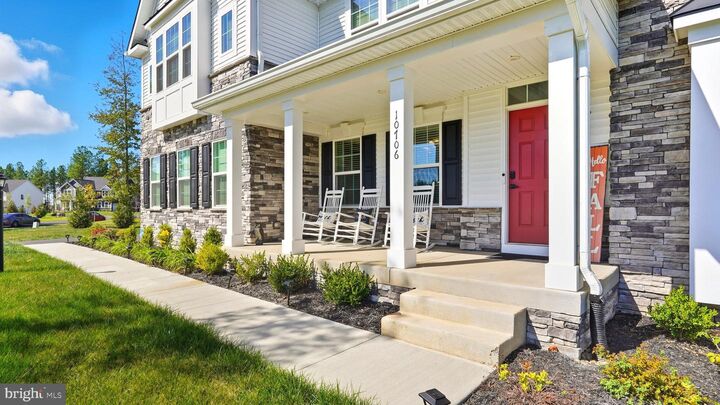 Property Photo: 10706 Green Leaf Run VA 22551