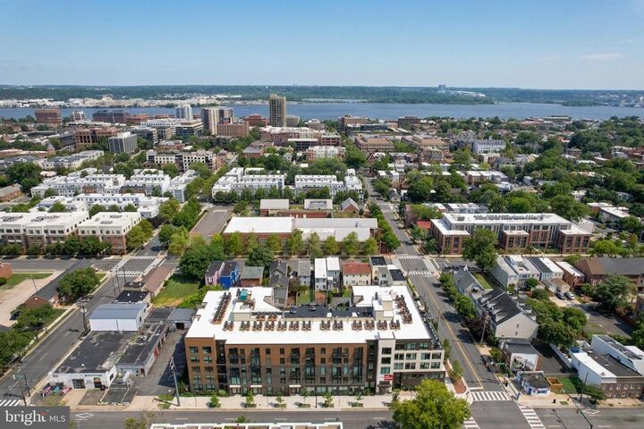 Property Photo: 701 N Henry Street 502 VA 22314