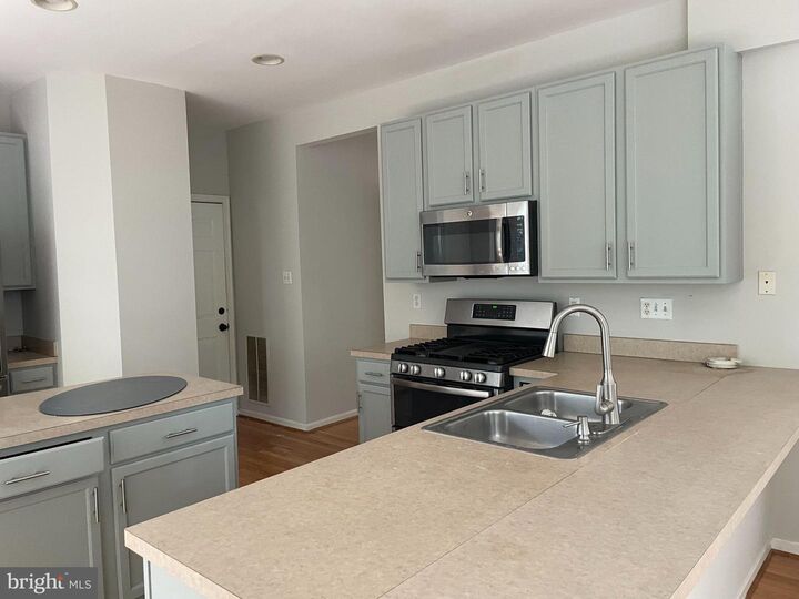 Property Photo:  11424 Neelsville Church Road  MD 20876 