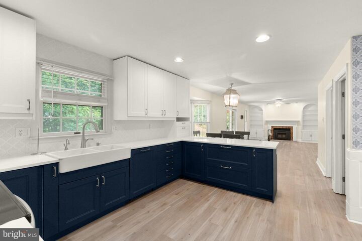 Property Photo: 10613 Steamboat Lndg Landing MD 21044