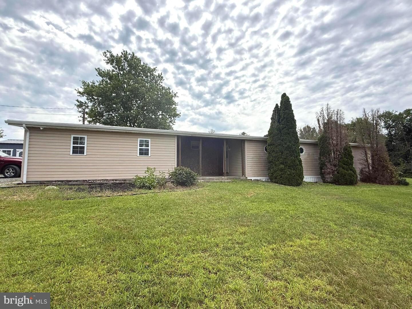 Property Photo:  4 Reeds Court  WV 26704 