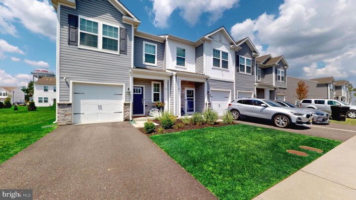 Property Photo:  27 Nelson Way  NJ 08060 