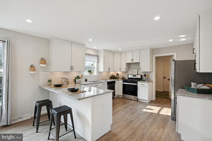 Property Photo:  474 Riverside Avenue  NJ 08618 