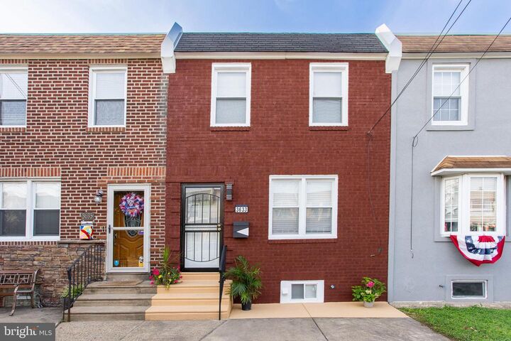 Property Photo: 3633 E Thompson Street PA 19134
