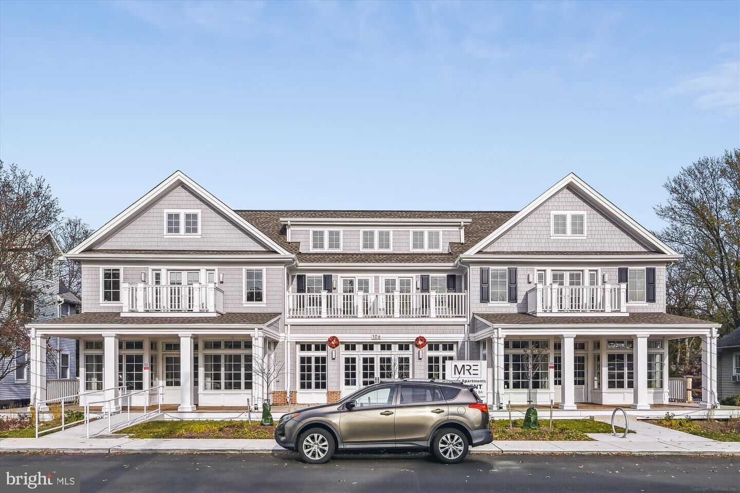 Property Photo:  106 Annapolis Street 204  MD 21401 