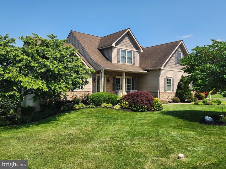 Property Photo:  1213 Winterberry Drive  PA 17406 