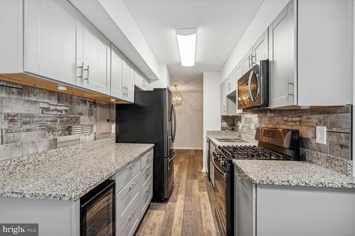 Property Photo:  3326 Woodburn Village Drive 23  VA 22003 