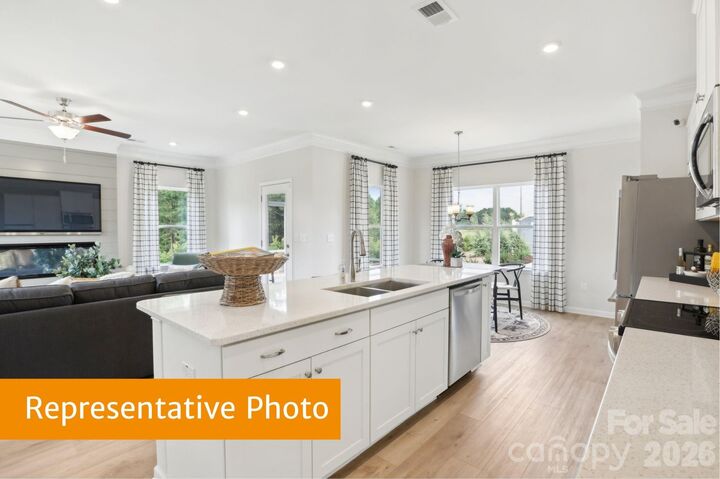 Property Photo: 4220 Ruth Creek Court NC 28216