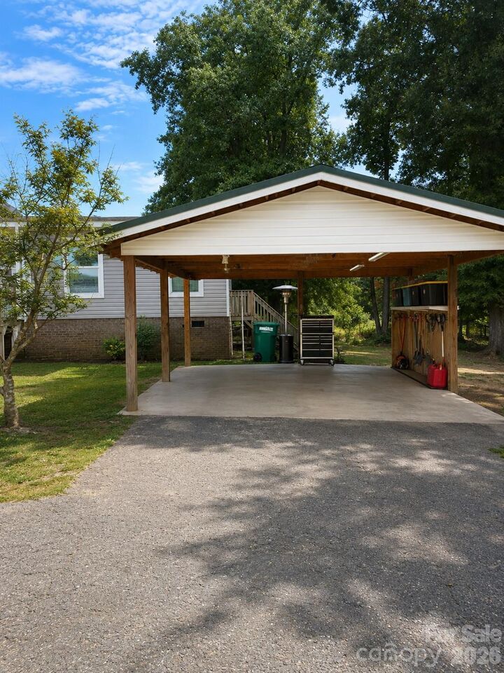 Property Photo: 534 Browns Hill Road B NC 28097