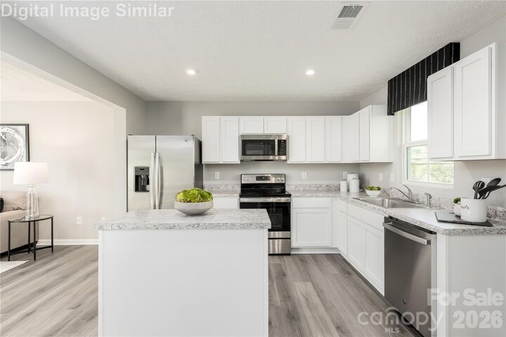 Property Photo: 2611 Coretha Court NC 28216