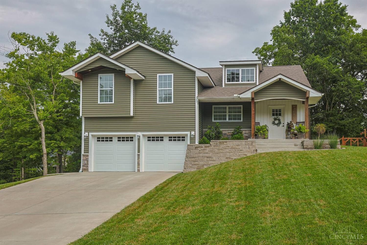 Property Photo: 1698 Fieldcrest Drive IN 47025