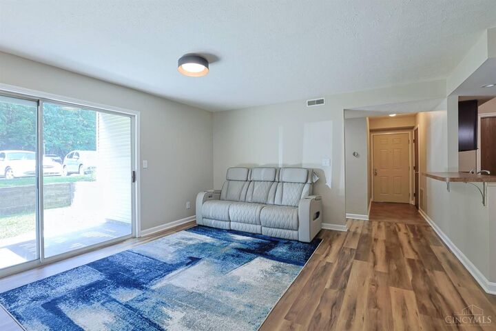 Property Photo: 5982 Meadowcreek Drive OH 45150