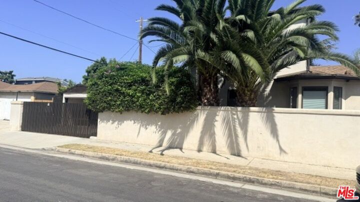 Property Photo: 4089 Michael Ave CA 90066
