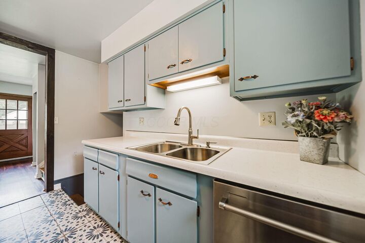 Property Photo: 1536 Bellefontaine Avenue OH 43302