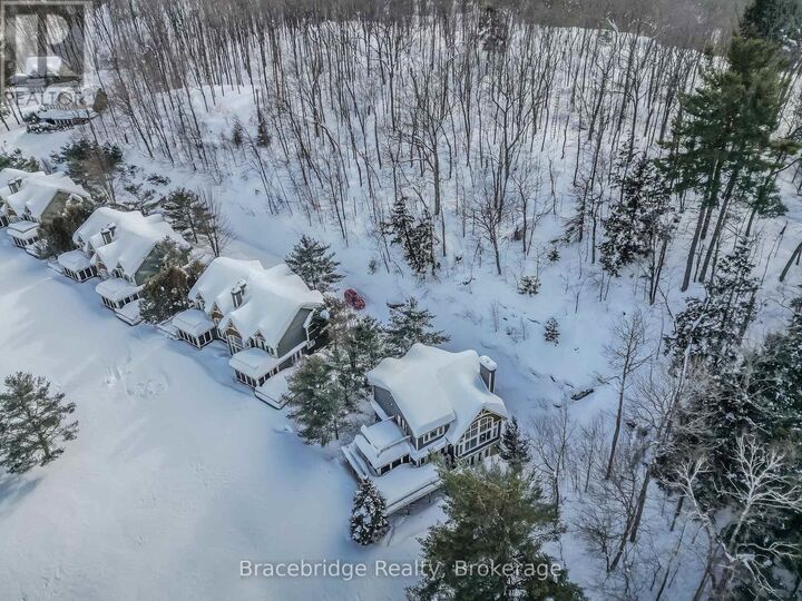 Property Photo: 3876 Muskoka Rd 118 Highway West ON P0B 1J0