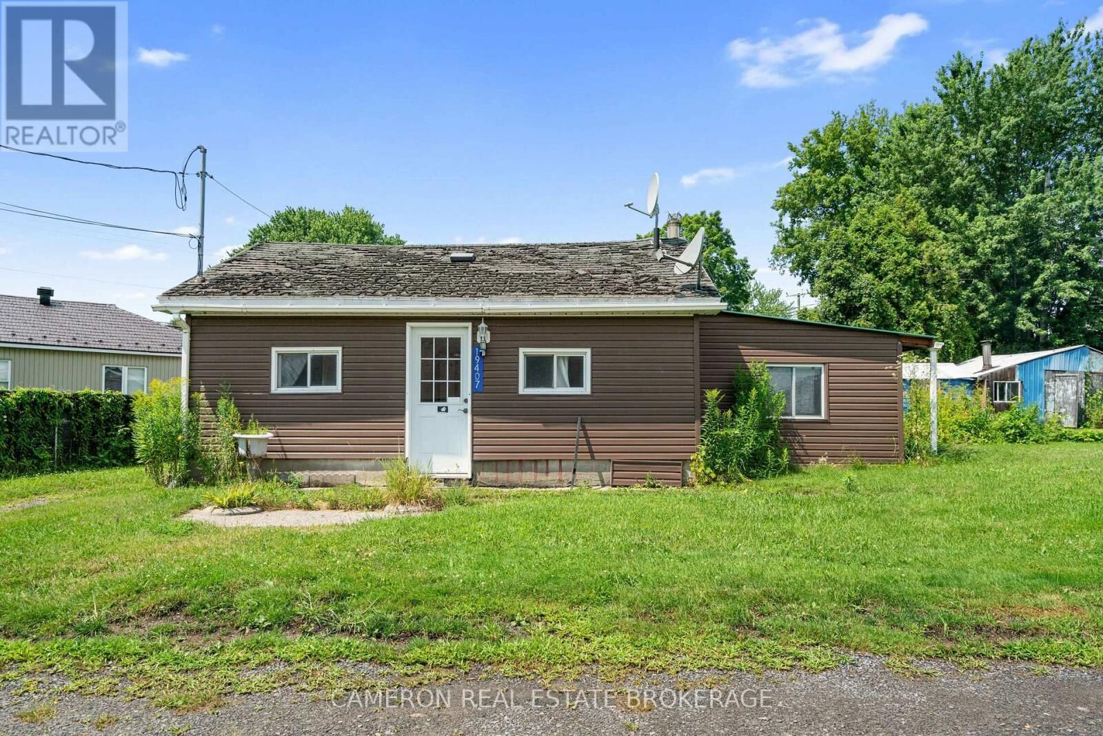 Property Photo:  19407 Malibu Lane  ON K0C 2E0 