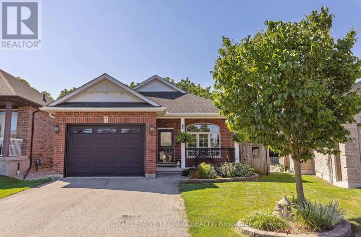 17 Jacklin Court — photo 1