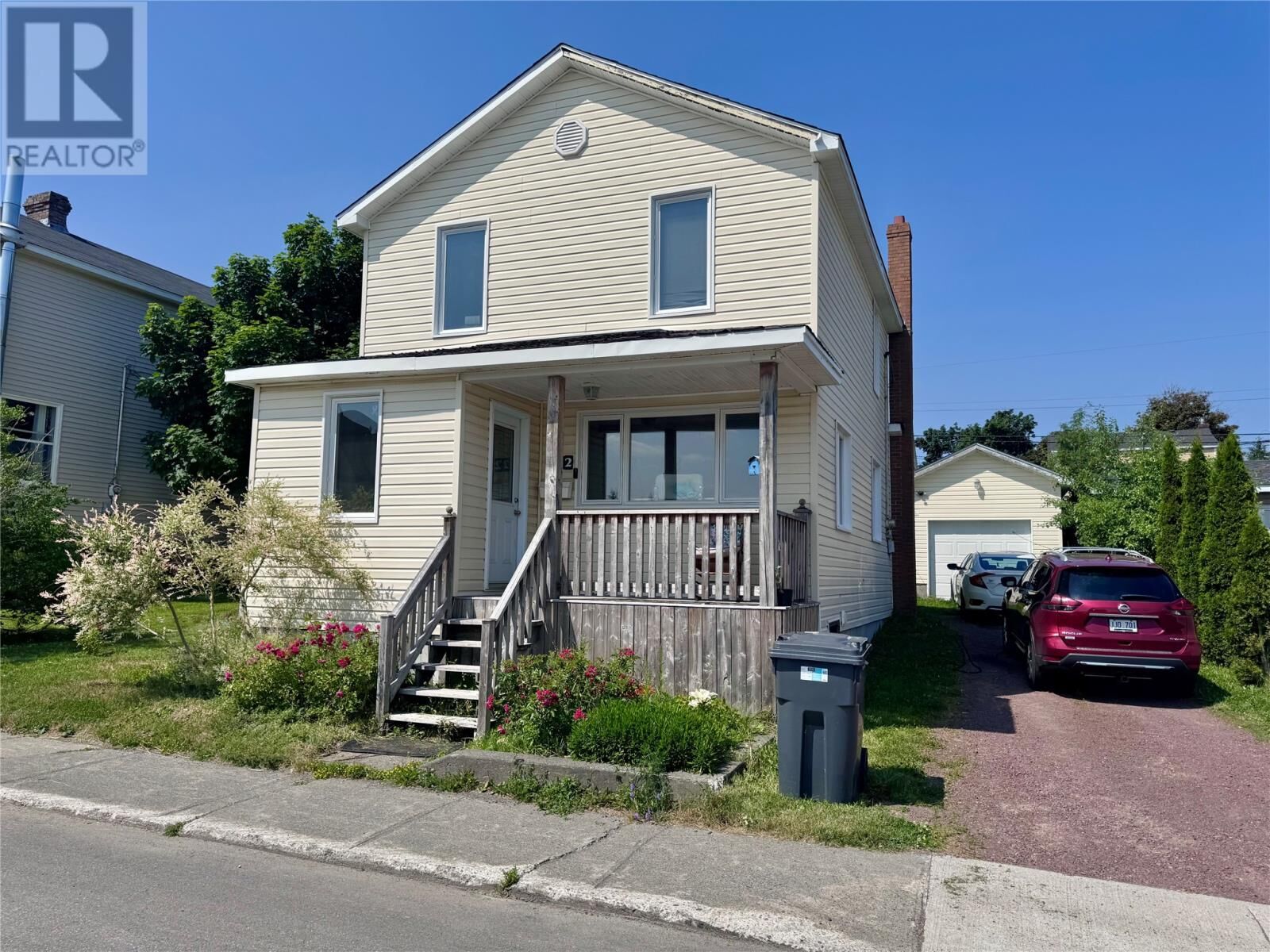 Property Photo:  122 Lincoln Road  NL A2A 1N5 