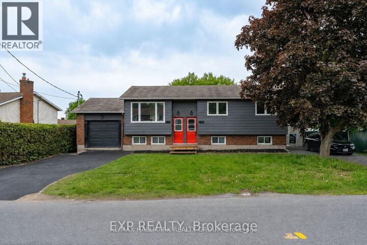 Property Photo:  990 East St Jacques St Street North  ON K4K 1C1 