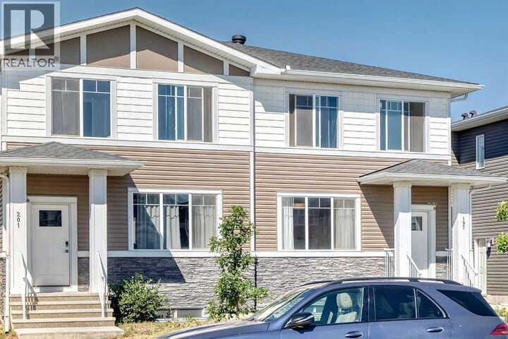 Property Photo:  197 Chelsea Drive  AB T1X 1Z2 
