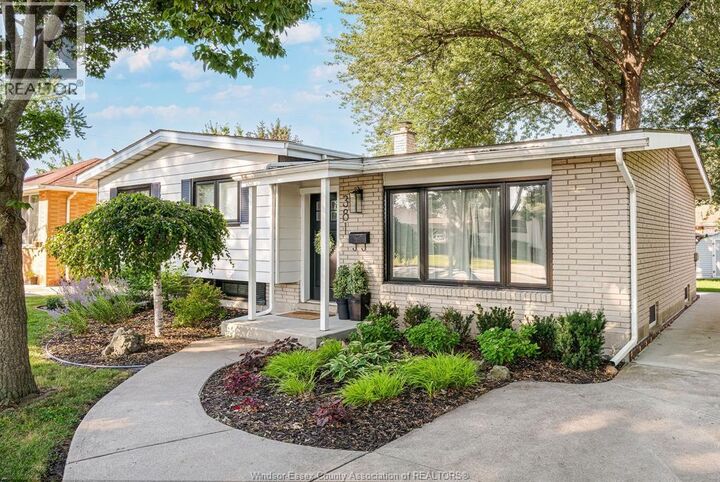 Property Photo:  381 Watson  ON N8S 3S3 