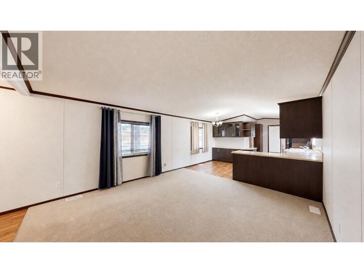 Property Photo: 45 Dawson Crescent BC V0B 1H0