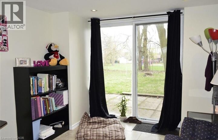Property Photo: 461 Victoria Street South B ON N2M 3A6