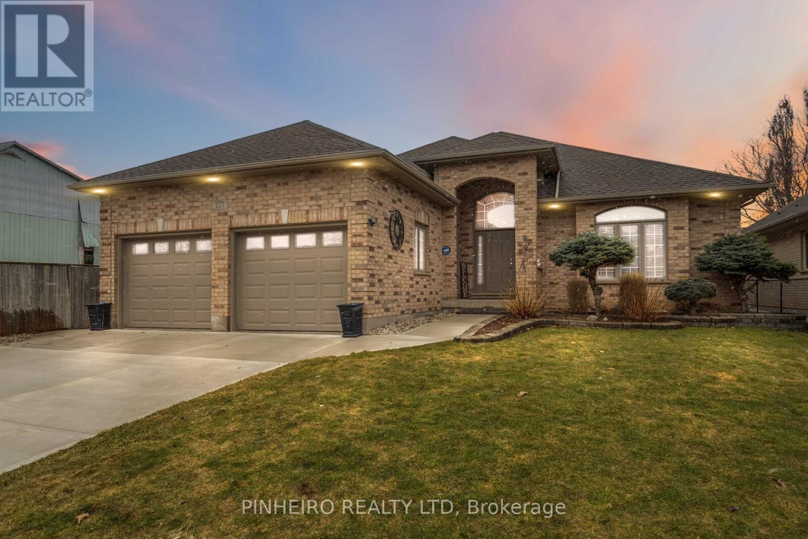Property Photo: 223 Birchmount Street ON N6K 4X8