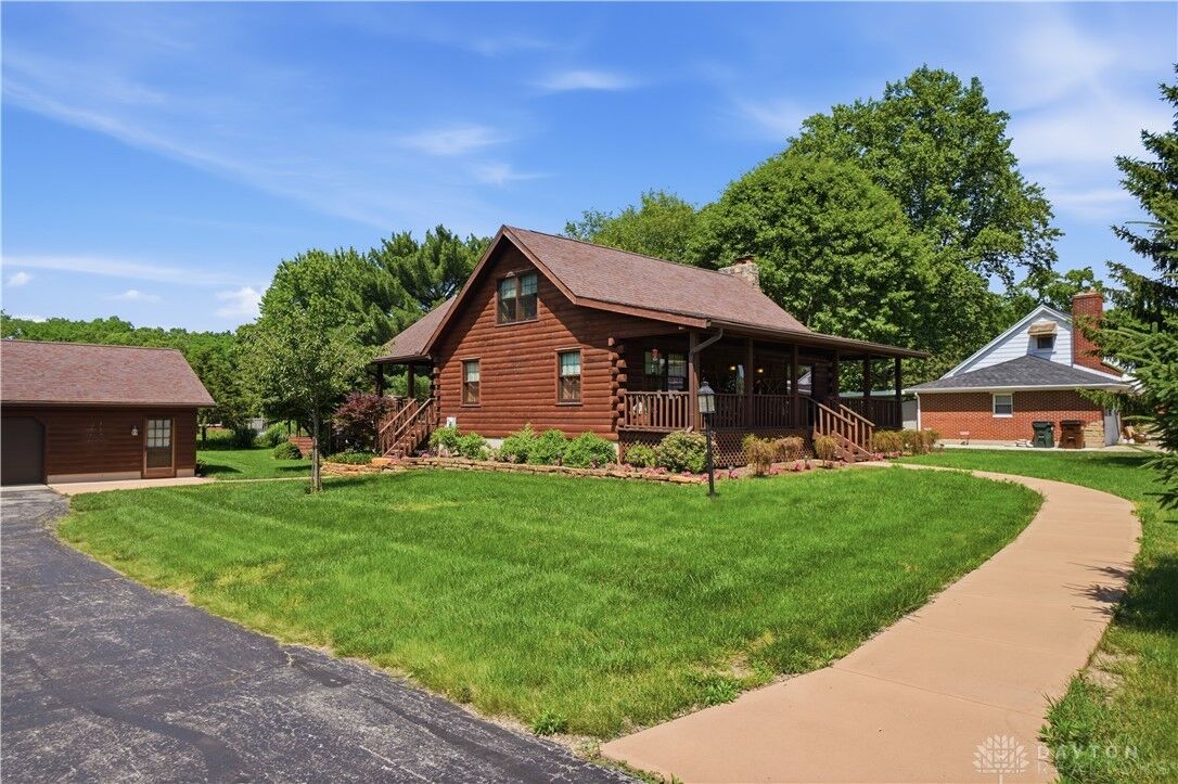 Property Photo: 604 E Market Street OH 45327