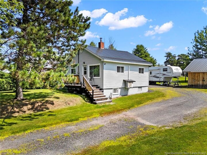Property Photo: 880 Pleasant Drive NB E4B 2V5