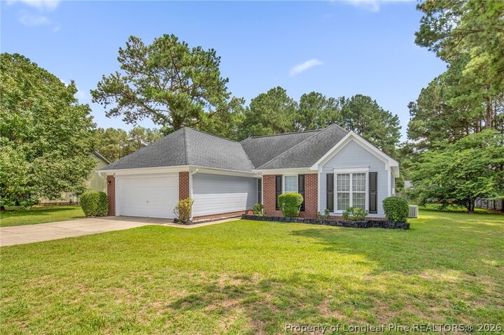 Property Photo:  6960 Rockfish Road  NC 28376 