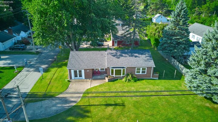 Property Photo: 1818 Cleveland Road OH 44839