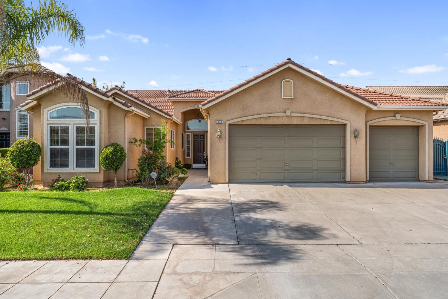Property Photo:  6265 W Menlo Avenue  CA 93722 