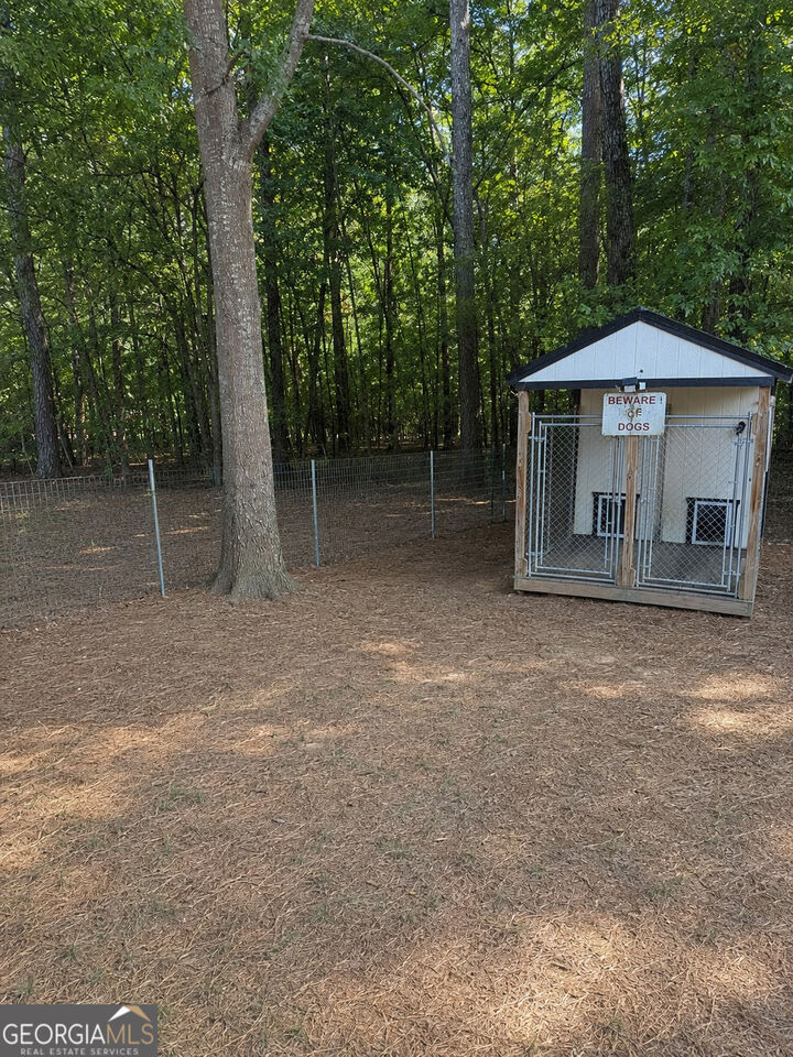 Property Photo: 107 Bonnies Way GA 30233
