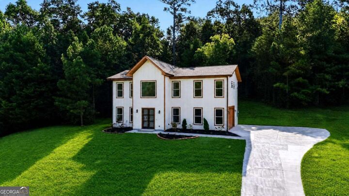 Property Photo: 524 Wild Cherry Court GA 30268