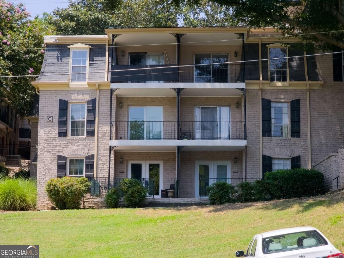 Property Photo:  2805 NE Northeast Expy Way NE C-14  GA 30345 