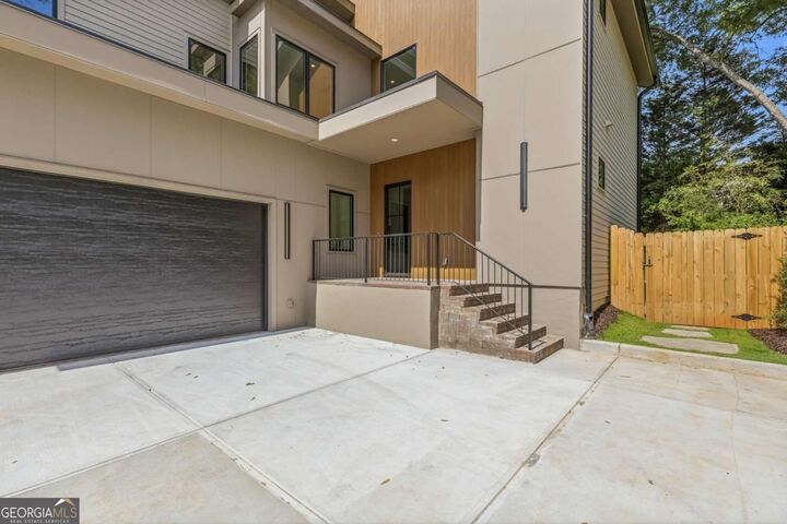 Property Photo: 246 Garland Avenue GA 30030