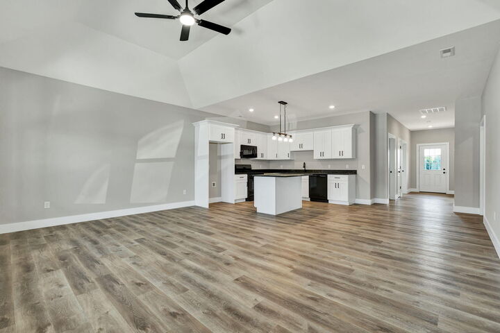 Property Photo: 1090 Congress Parkway N TN 37303